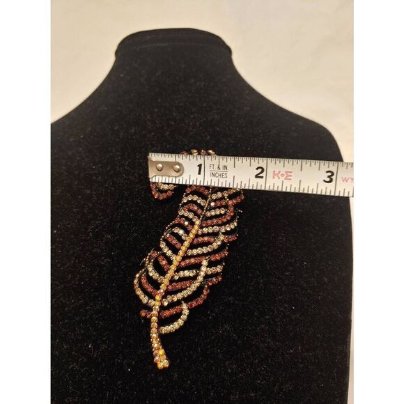 Vintage Women's White/Brown/Amber Rhinestones Gold Leaf Brooch Pin - Picture 5 of 7